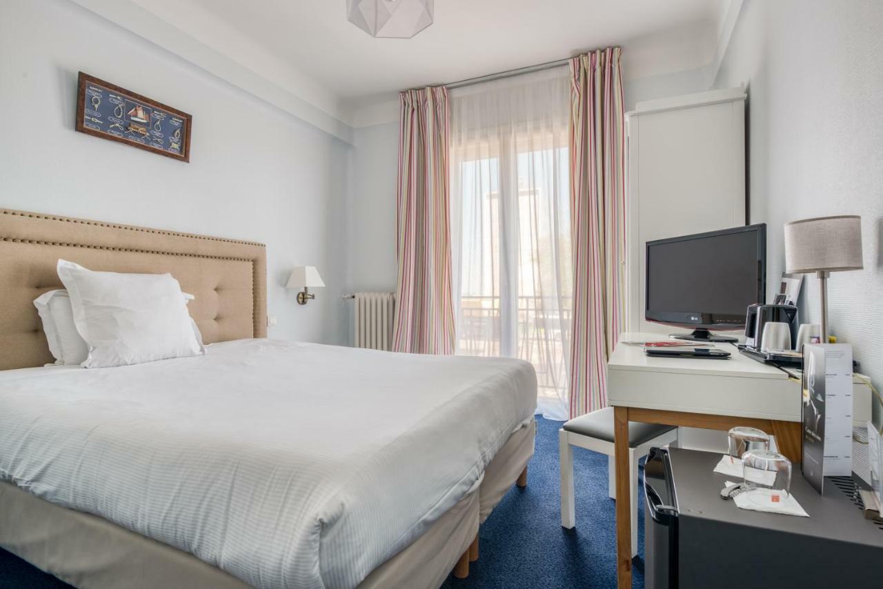 Hotel Le Berry Saint-Nazaire  Buitenkant foto